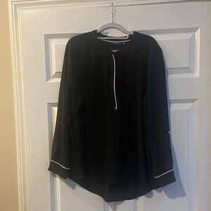 🧡 Women’s Apt. 9 Black Blouse with White Trim
